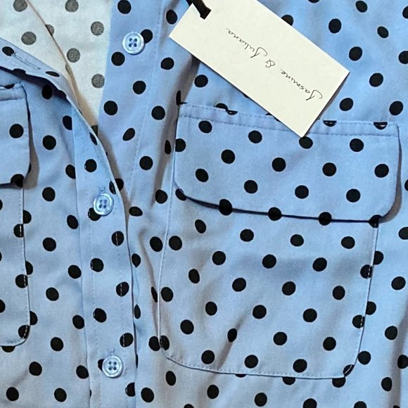 Sleeveless Button-Up Polka-Dot Blouse - Picture 6 of 8